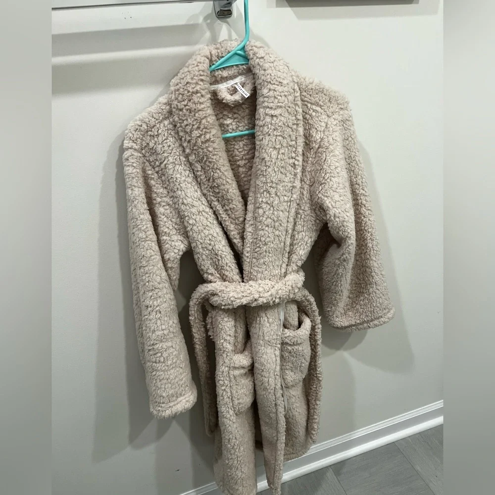 Pottery Barn Robe - Picture 2 of 4